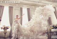 米兰尊荣婚纱摄影会馆,匠心独运，打造浪漫永恒的婚纱记忆”